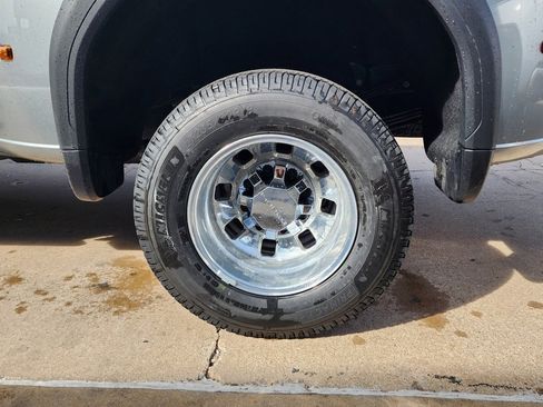 New 2026 GMC Sierra 3500 Denali w/ LPO, Black Badging Package image 55