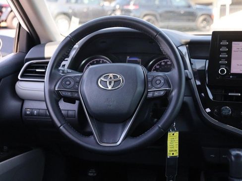 Used 2022 Toyota Camry SE FWD image 23