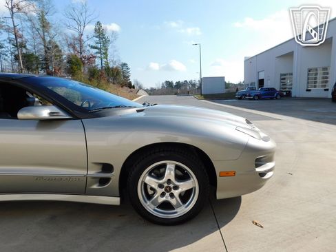 Used 2002 Pontiac Firebird Formula RWD image 34
