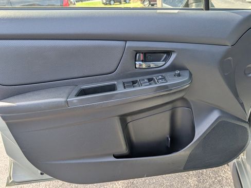 Used 2013 Subaru Crosstrek 2.0i Limited image 36