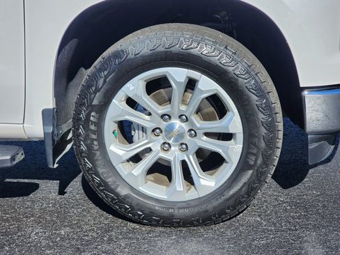 Used 2024 Chevrolet Silverado 1500 LTZ w/ Technology Package image 6