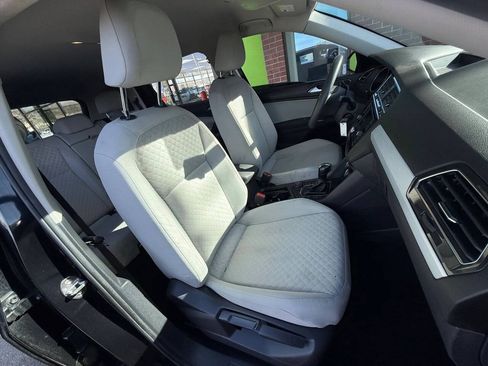 Used 2018 Volkswagen Tiguan S AWD/4WD image 16