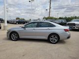 Used 2024 Volkswagen Jetta SE image 3