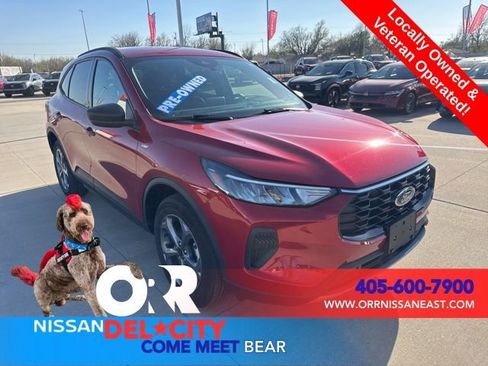 Used 2025 Ford Escape ST-Line AWD/4WD image 7