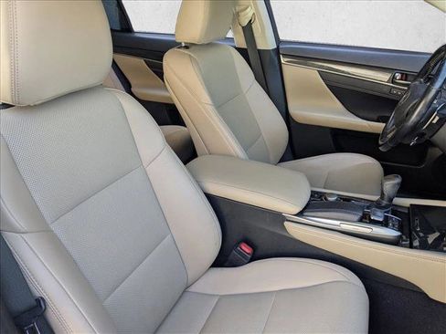 Used 2016 Lexus GS 200t w/ Premium Package RWD image 22