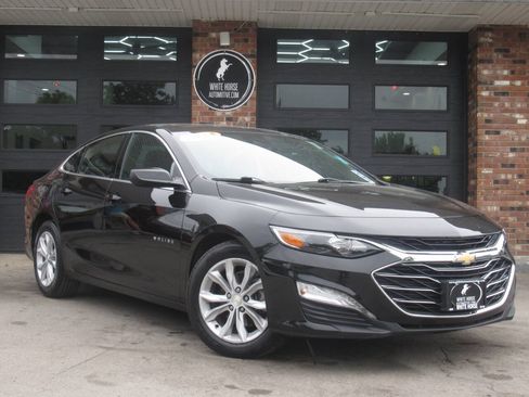 Used 2024 Chevrolet Malibu LT FWD image 2