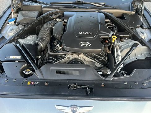 Used 2016 Hyundai Genesis 3.8 w/ Option Group 02 RWD image 31