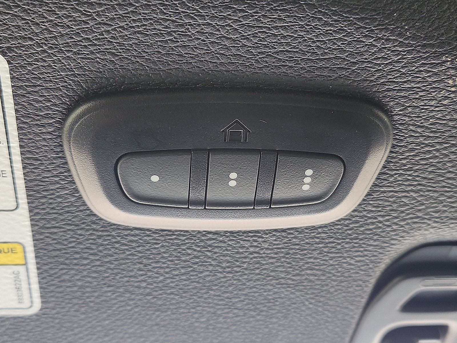 Used 2023 Jeep Gladiator Sport AWD/4WD image 17