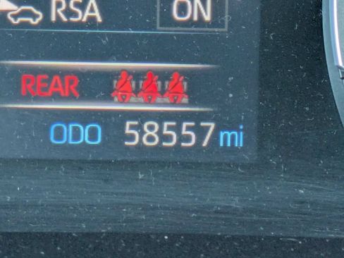 Used 2021 Toyota RAV4 XLE w/ Carpet Mat Package (TMS) FWD image 18