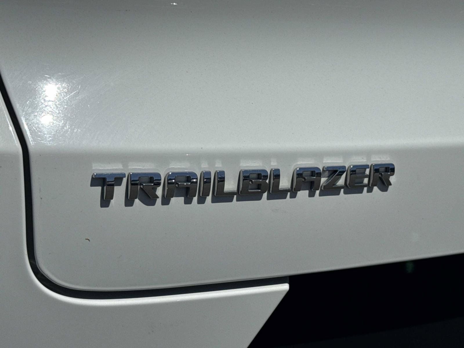 Used 2023 Chevrolet TrailBlazer LT w/ Convenience Package FWD image 28