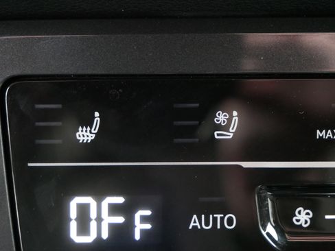 Used 2022 Volkswagen Tiguan SEL R-Line image 32