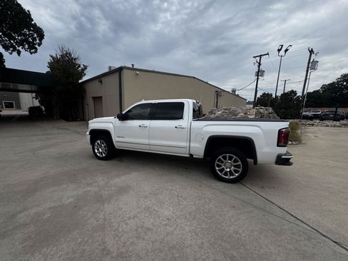 Used 2018 GMC Sierra 1500 Denali AWD/4WD image 2