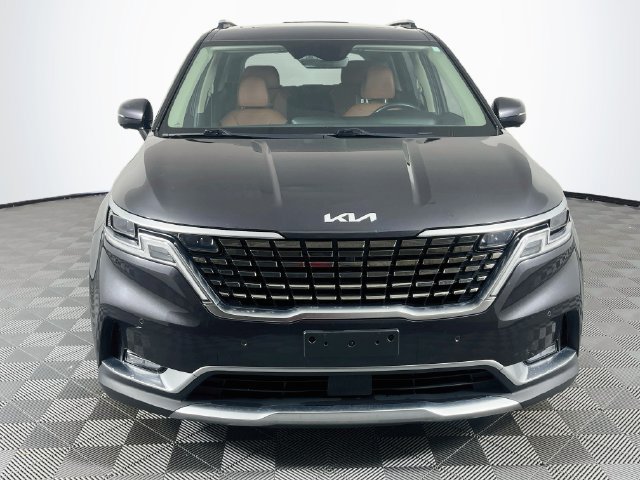 Used 2022 Kia Carnival SX Prestige FWD image 3