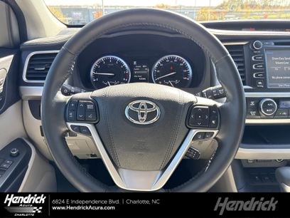 Used 2017 Toyota Highlander Limited