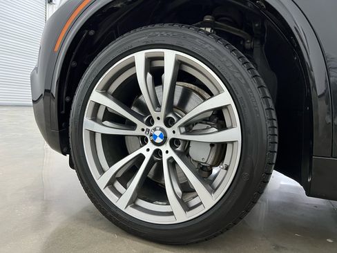 Used 2016 BMW X5 xDrive50i image 12