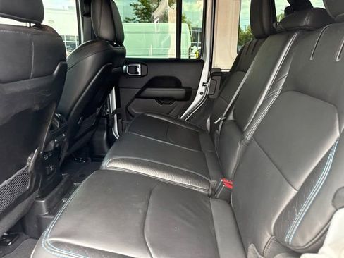Used 2024 Jeep Wrangler High Altitude AWD/4WD image 25