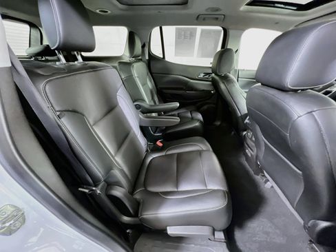 Used 2019 GMC Acadia SLT AWD/4WD image 30