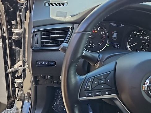 Used 2020 Nissan Rogue S w/ Special Edition Package image 13