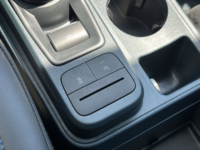 Used 2025 Ford Maverick Lobo AWD/4WD image 34