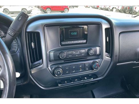 Used 2015 Chevrolet Silverado 2500 LT AWD/4WD image 7