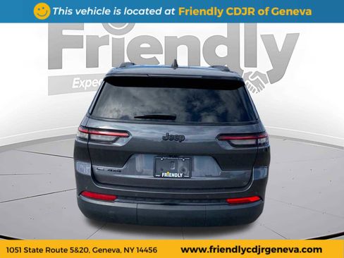 Used 2023 Jeep Grand Cherokee L Laredo image 6