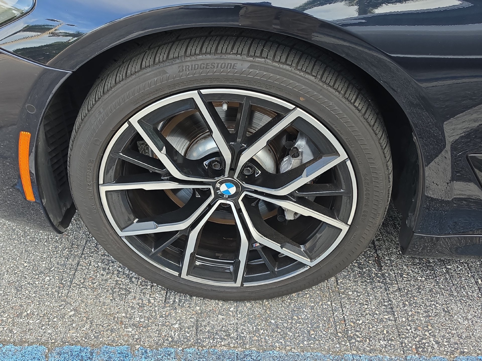 Used 2023 BMW 530i w/ M Sport Package RWD image 10