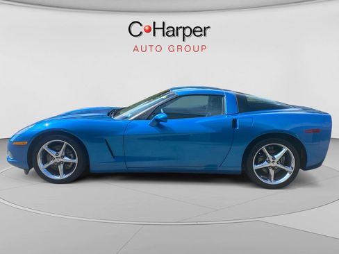 Used 2011 Chevrolet Corvette Coupe w/ 1LT RWD image 6
