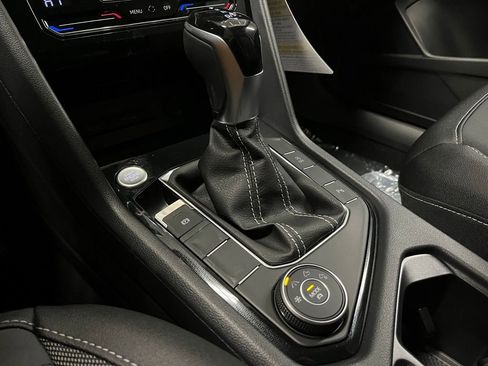 New 2026 Volkswagen Taos SE AWD/4WD image 14