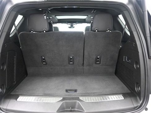 Used 2022 Chevrolet Tahoe High Country image 35