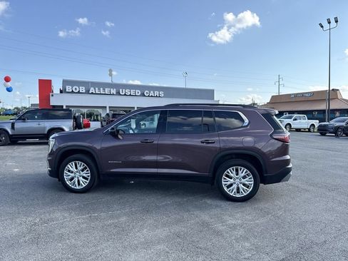 Used 2024 GMC Acadia Elevation w/ Luxury Package FWD image 11