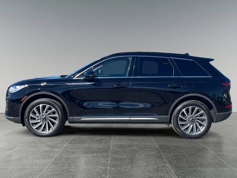 Used 2025 Lincoln Corsair Reserve image 2