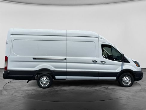 Used 2025 Ford Transit 250 148 High Roof Extended AWD w/ Load Area Protection Package image 10