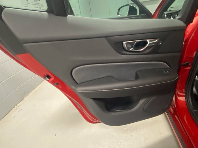 Used 2021 Volvo S60 T5 R-Design FWD image 6