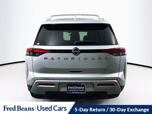 Used 2022 Nissan Pathfinder Platinum w/ Cargo Package image 6