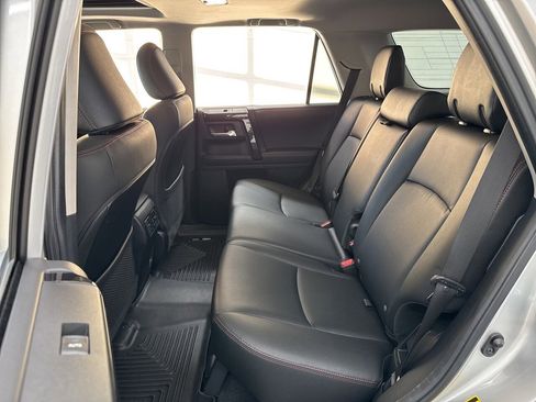 Certified 2022 Toyota 4Runner TRD Off-Road Premium image 40