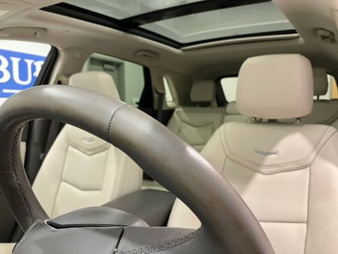 Used 2017 Cadillac XT5 Luxury w/ Driver Awareness Package FWD image 23