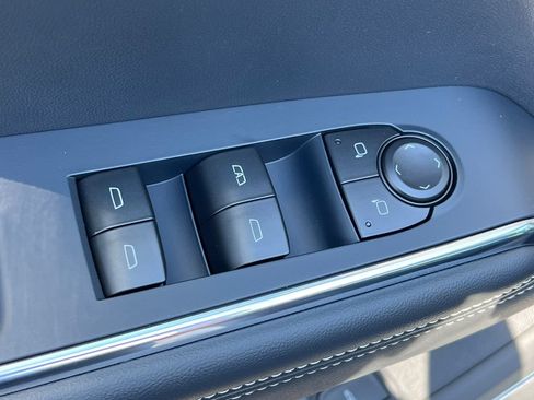 New 2026 GMC Acadia Elevation w/ Black Edition AWD/4WD image 17