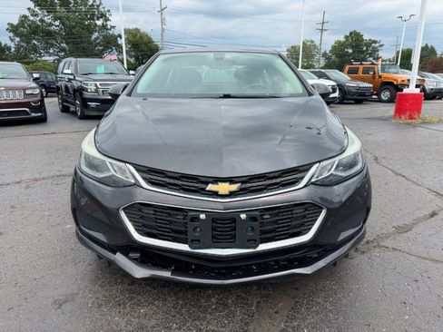 Used 2016 Chevrolet Cruze LT w/ Convenience Package FWD image 8