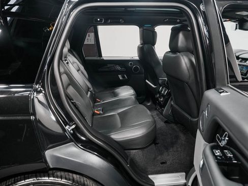 Used 2020 Land Rover Range Rover HSE image 31
