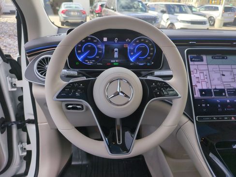 Used 2023 Mercedes-Benz EQS 450+ 4MATIC SUV image 17