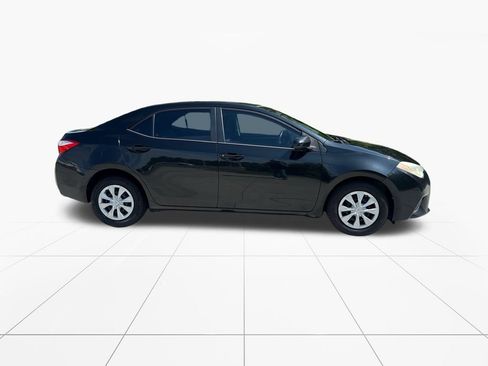 Used 2015 Toyota Corolla L FWD image 9