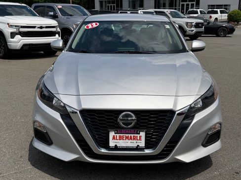 Used 2022 Nissan Altima 2.5 S FWD image 9