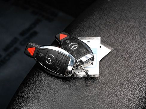 Used 2016 Mercedes-Benz GLA 250 image 49