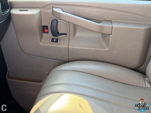 Used 2025 Chevrolet Express 3500 w/ Driver Convenience Package image 20