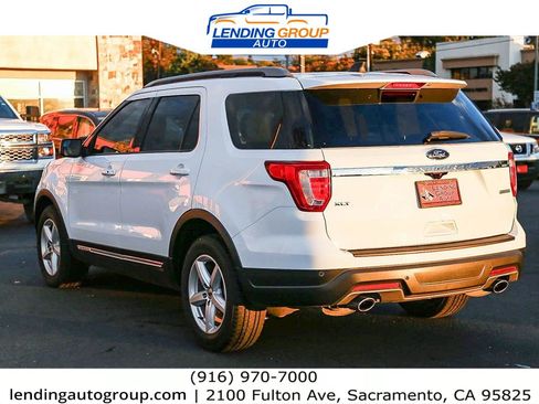 Used 2018 Ford Explorer XLT FWD image 6
