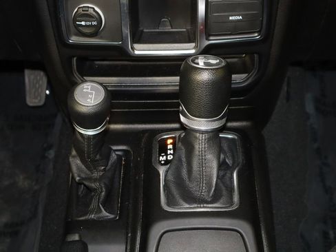 Used 2023 Jeep Wrangler Unlimited Sport AWD/4WD image 25