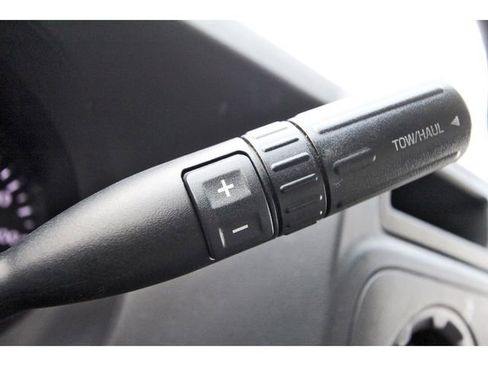 Used 2022 Ford E-350 and Econoline 350 Super Duty w/ Power Windows & Locks Group RWD image 12