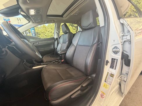 Used 2017 Toyota Corolla SE 50th Anniversary FWD image 5