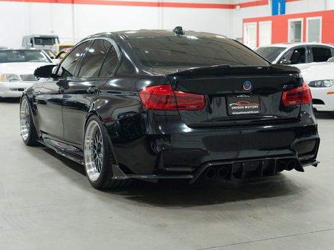 Used 2018 BMW M3 image 4
