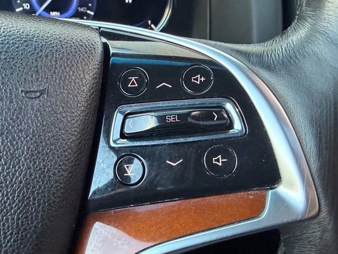 Used 2018 Cadillac Escalade ESV Luxury image 23